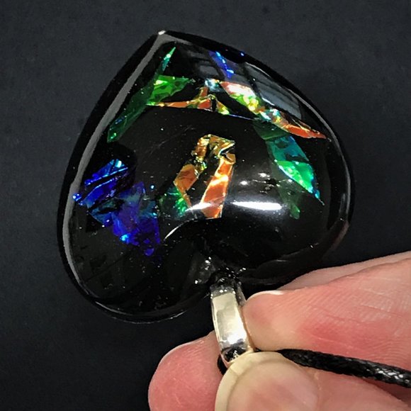 NWOT Resin Heart Pendant,  Heart Necklace, - Picture 6 of 15
